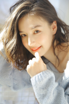 女角色翻白眼流口水流眼泪图片